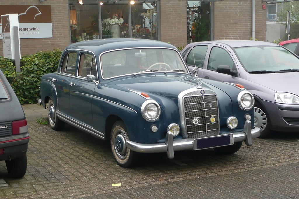 Концерн Daimler AG похоронит брэнд Maybach в 2013 году