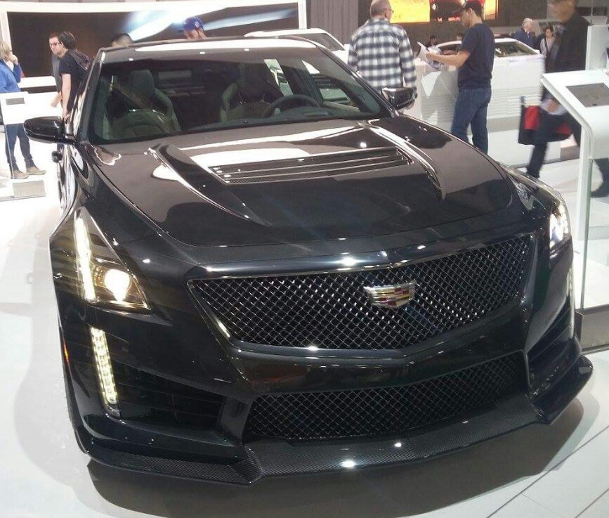 ​Спортивный премиум-седан Cadillac CTS 2017 модельного года уже в России