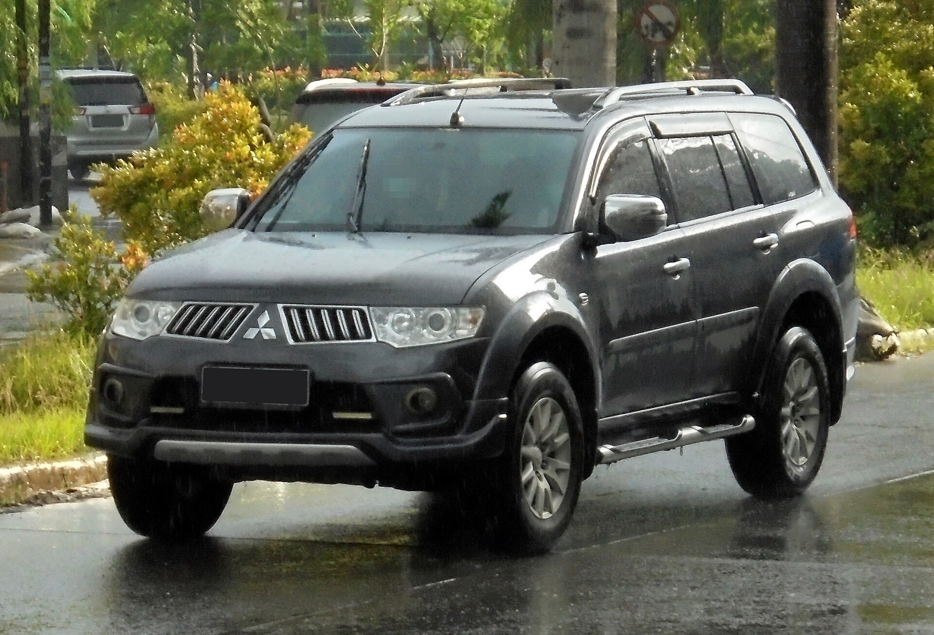 ​Mitsubishi озвучила рекомендованные рублевые цены на Pajero Sport следующего поколения