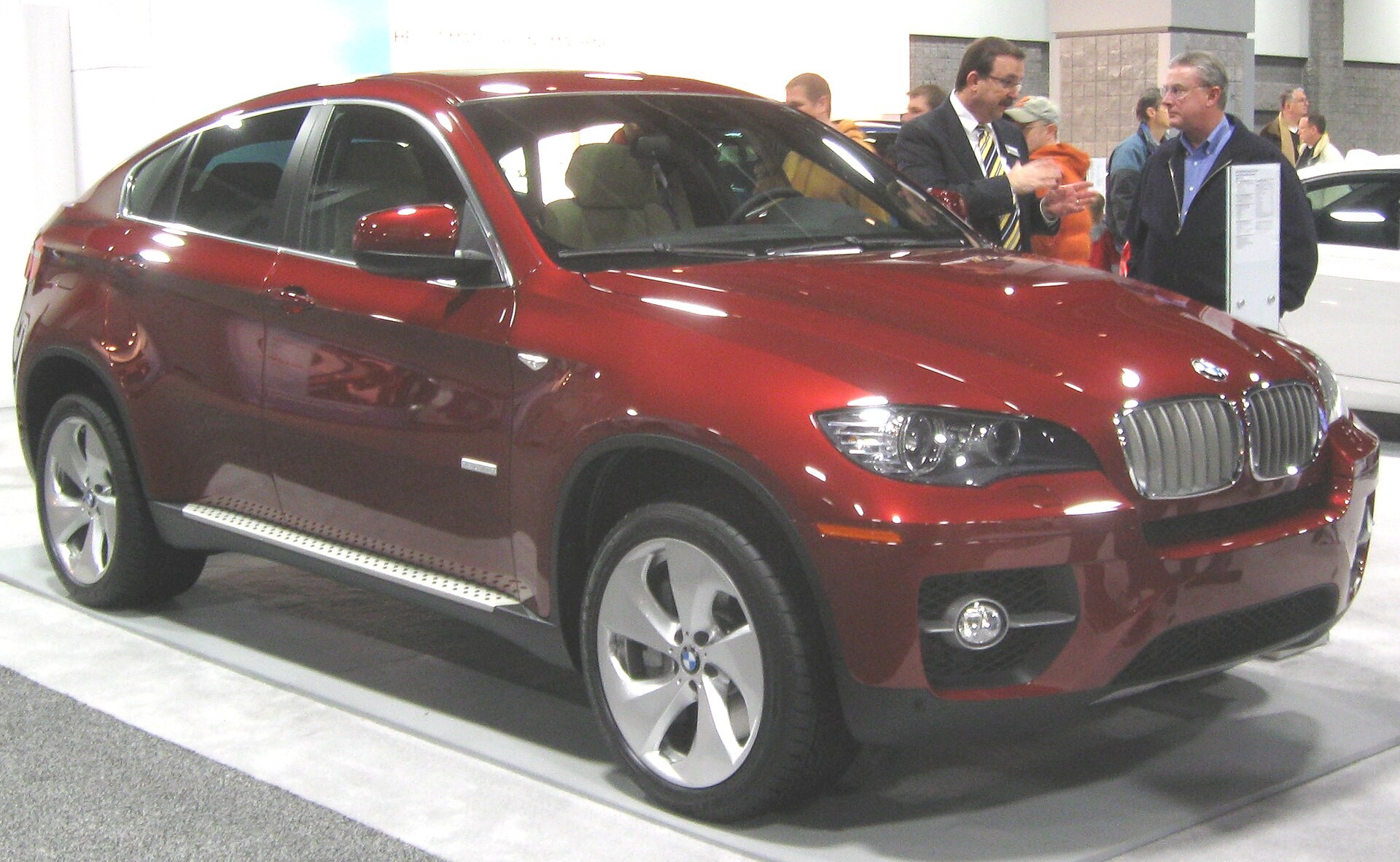 ​Новый BMW X6 дебютирует в сентябре на Франкфуртском автосалоне 2019 (видео)