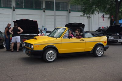 Volkswagen выложил в Сеть официальное видео нового Golf R Cabrio