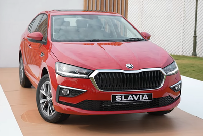 Skoda обнародовала эскизы компактного седана Slavia 2022 в преддверии его премьеры 18 ноября (видео)