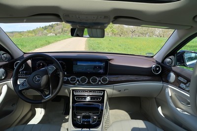 Mercedes-Benz покажет в Детройте два гибрида E-Klasse