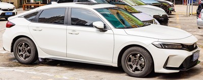 ​На открывшемся в Женеве автосалоне дебютировал предсерийный хэтч Honda Civic (видео)