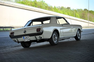 Ford представил самый быстрый Mustang в истории легендарной модели по цене от $77 155 (видео)