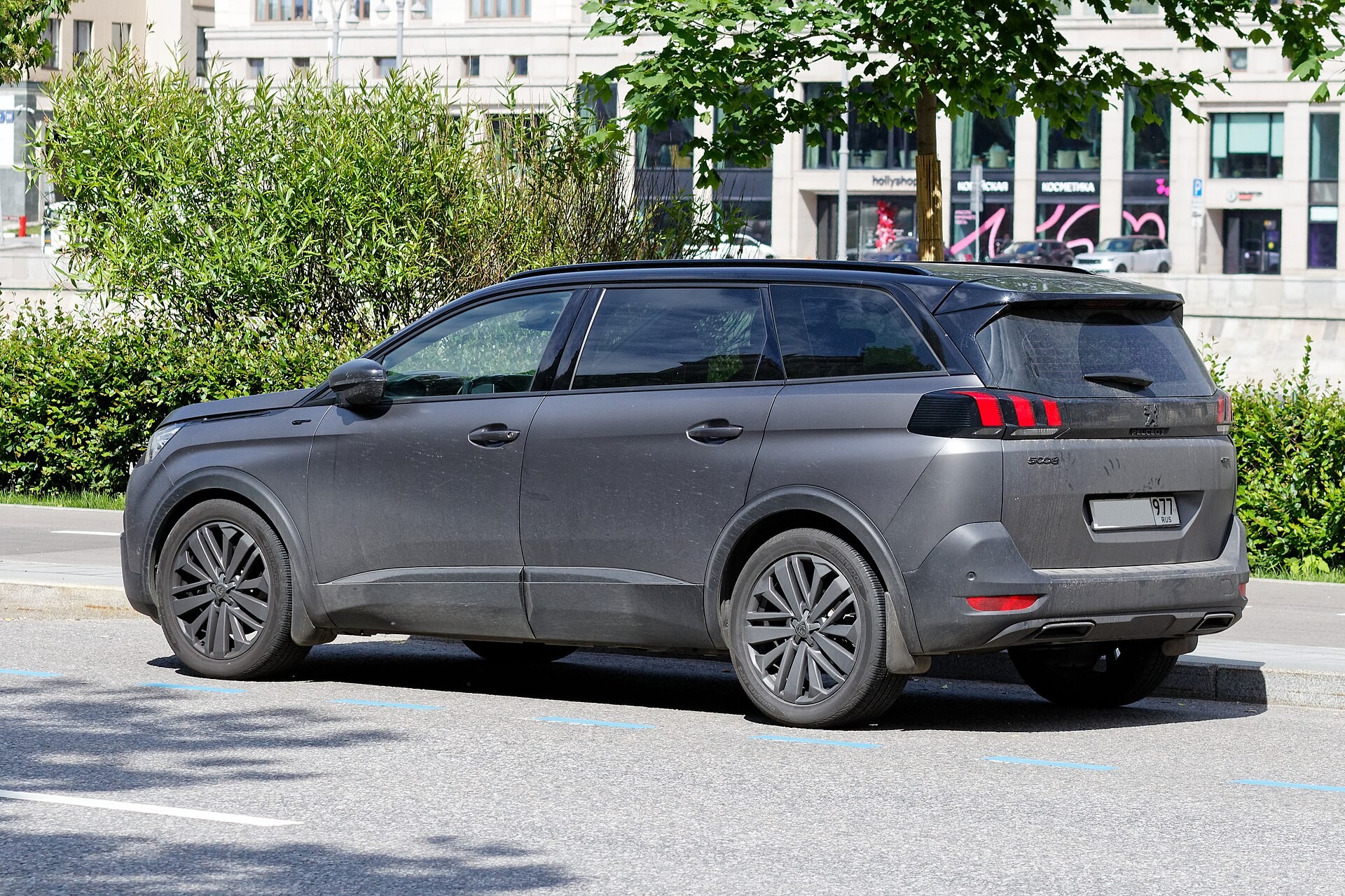 5 самых мощных серийных автомобилей Peugeot за столетнюю историю бренда