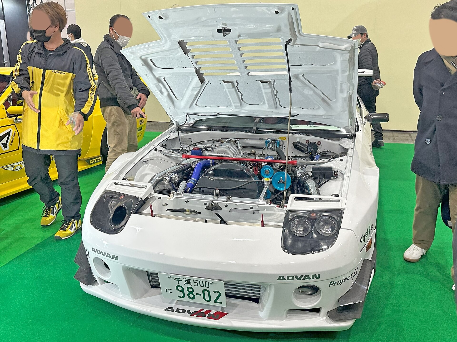 ​Mazda работает над созданием спортивного автомобиля RX-9 с роторным двигателем (видео)