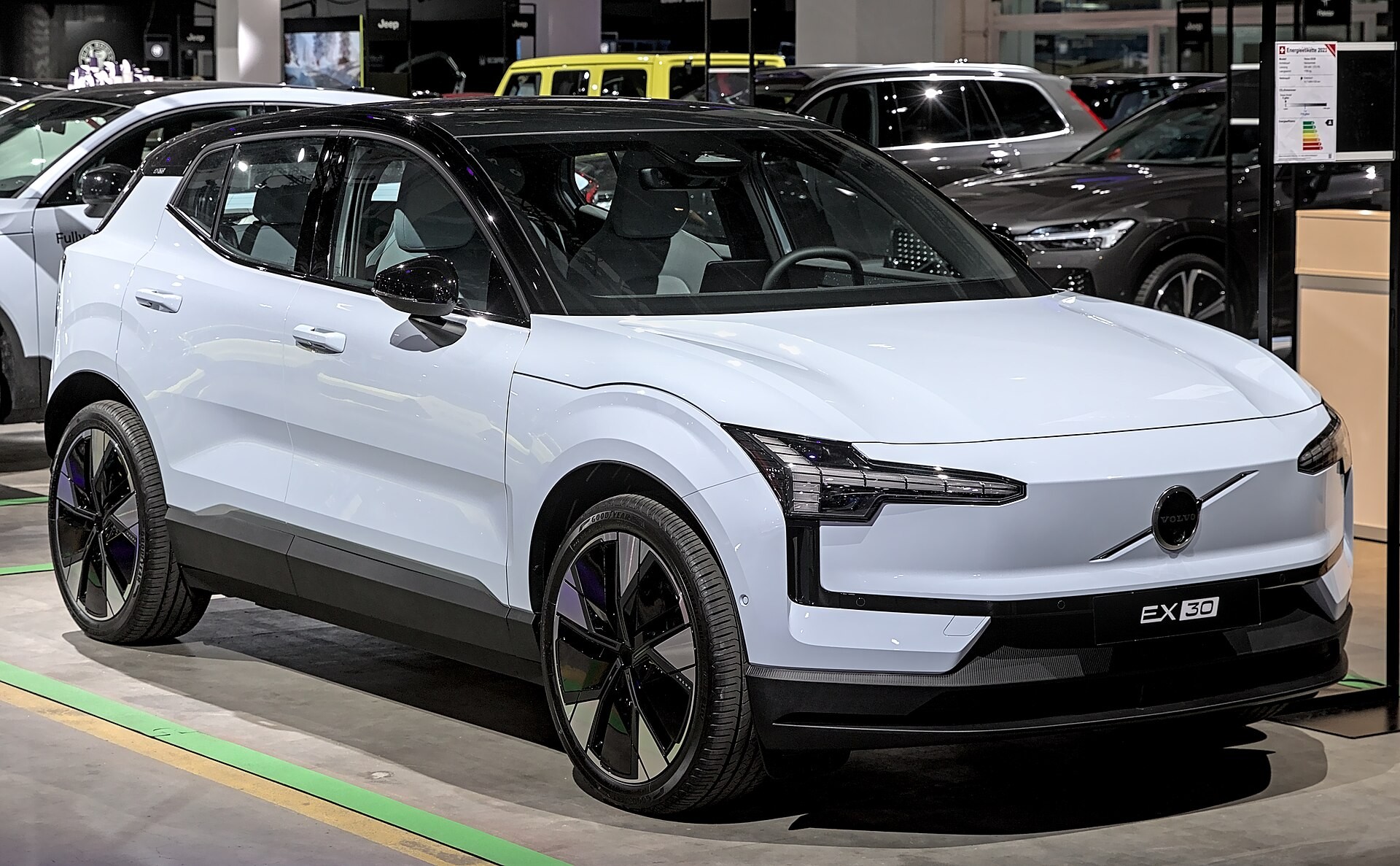 ​Volvo запустила в серию тягач FH с увеличенными размерами кабины стандарта XXL