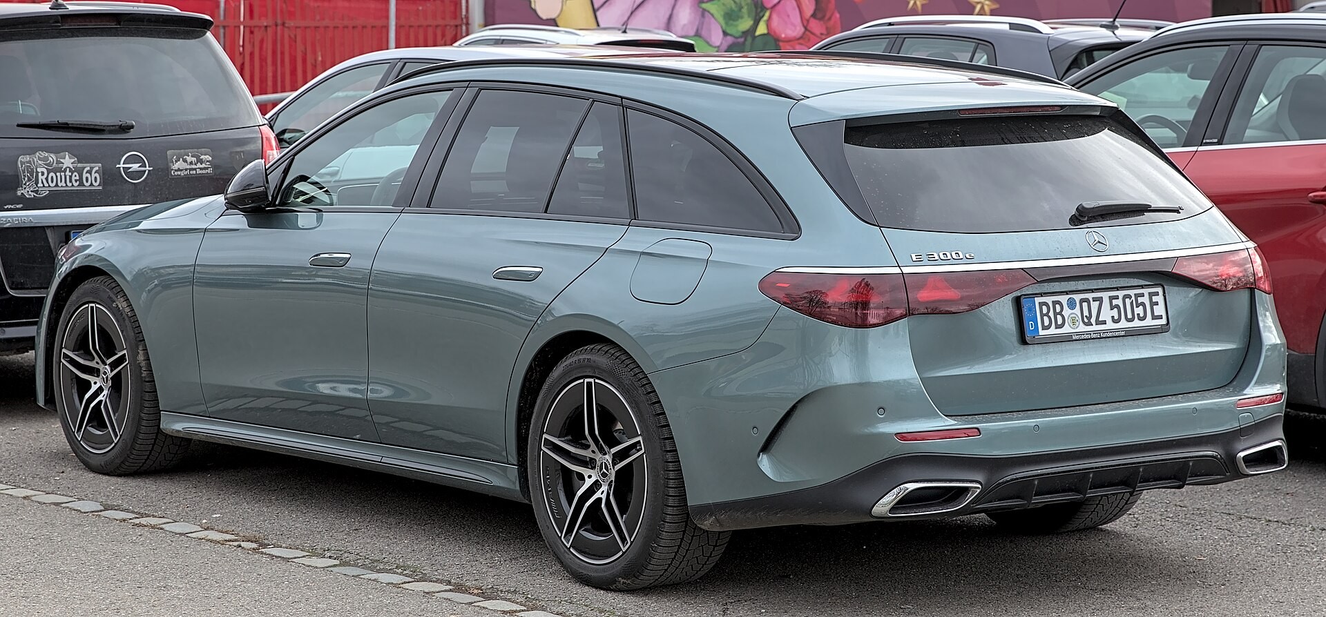 Mercedes-Benz – вновь официальный автомобиль Московского международного кинофестиваля