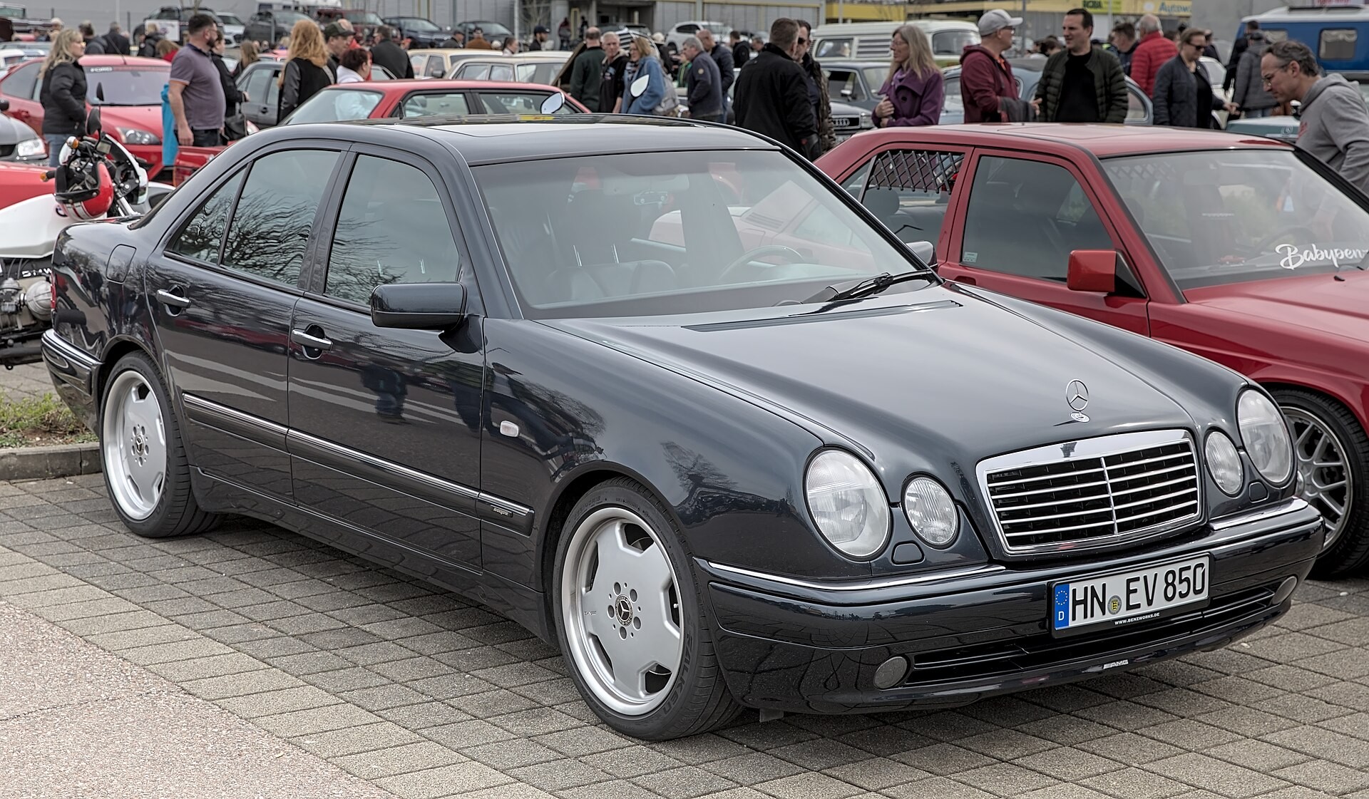 В Майами состоялась премьера яхты Mercedes AMG, построенной в стиле «Гелендевагена» (видео)