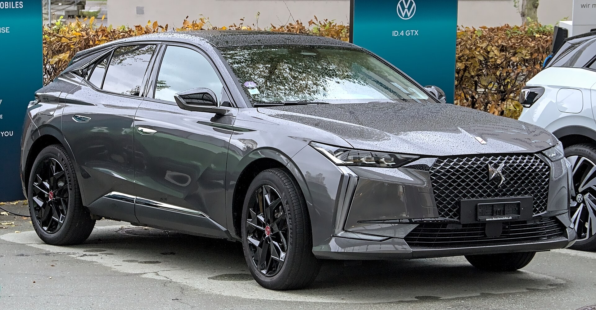 Citroen DS4 2012-го модельного года поступит в продажу уже в 2011-м