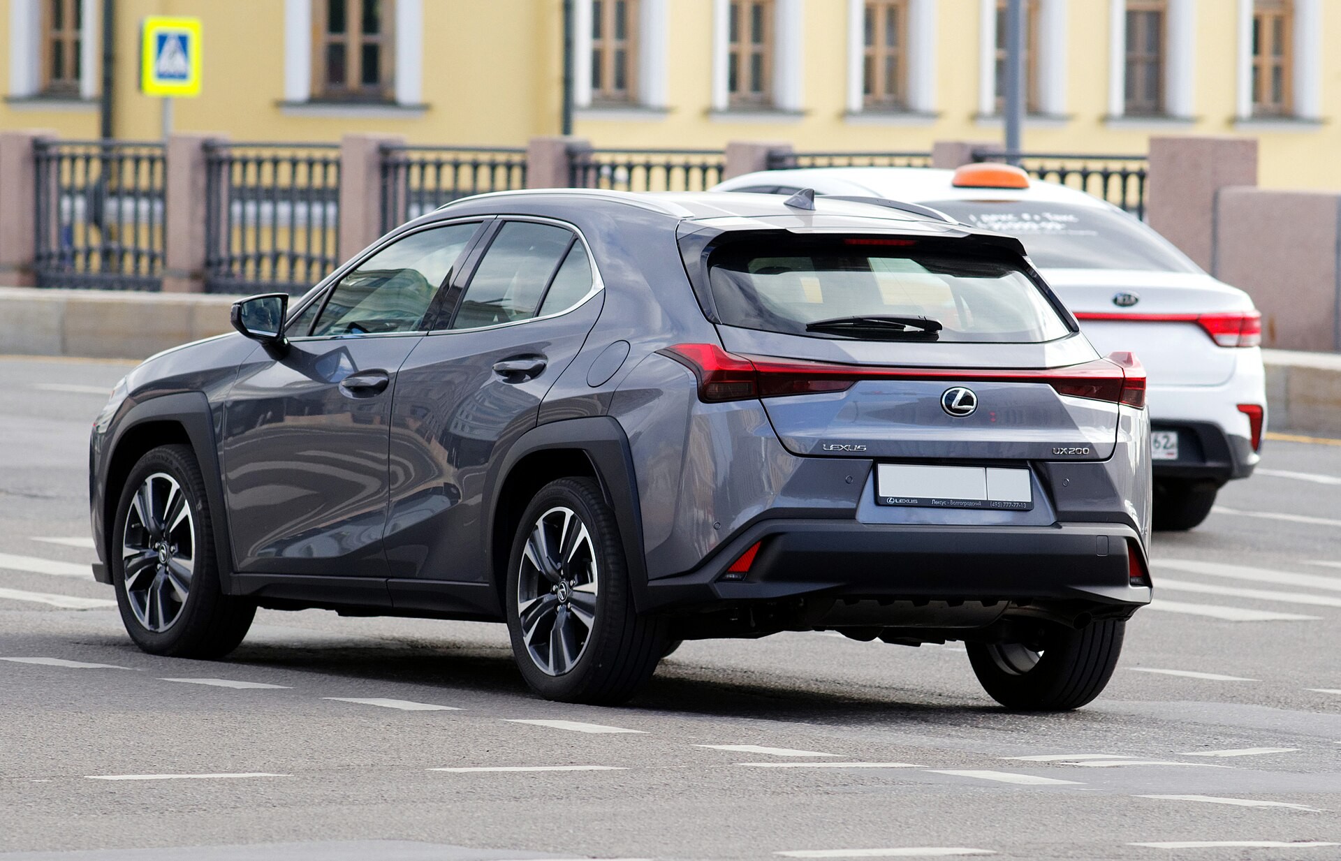 ​Lexus представит в Париже прототип революционного кинетического кресла