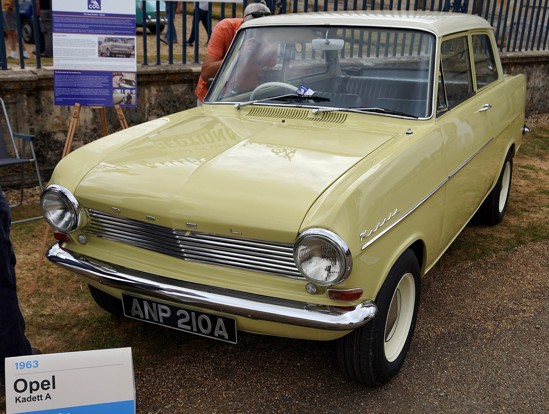 История любви: Ричард Хаммонд планирует восстановить свой Opel Kadett Oliver (видео)