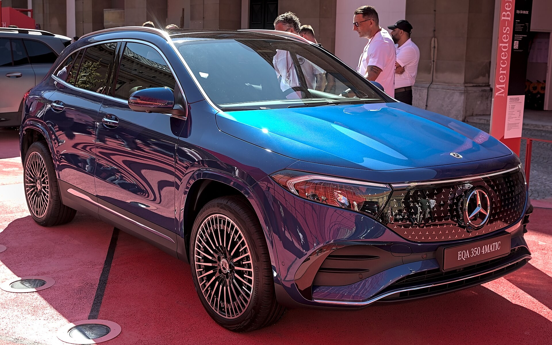 Daimler AG обнародовал рублёвый прайс на новый Mercedes-Benz Vito (видео)